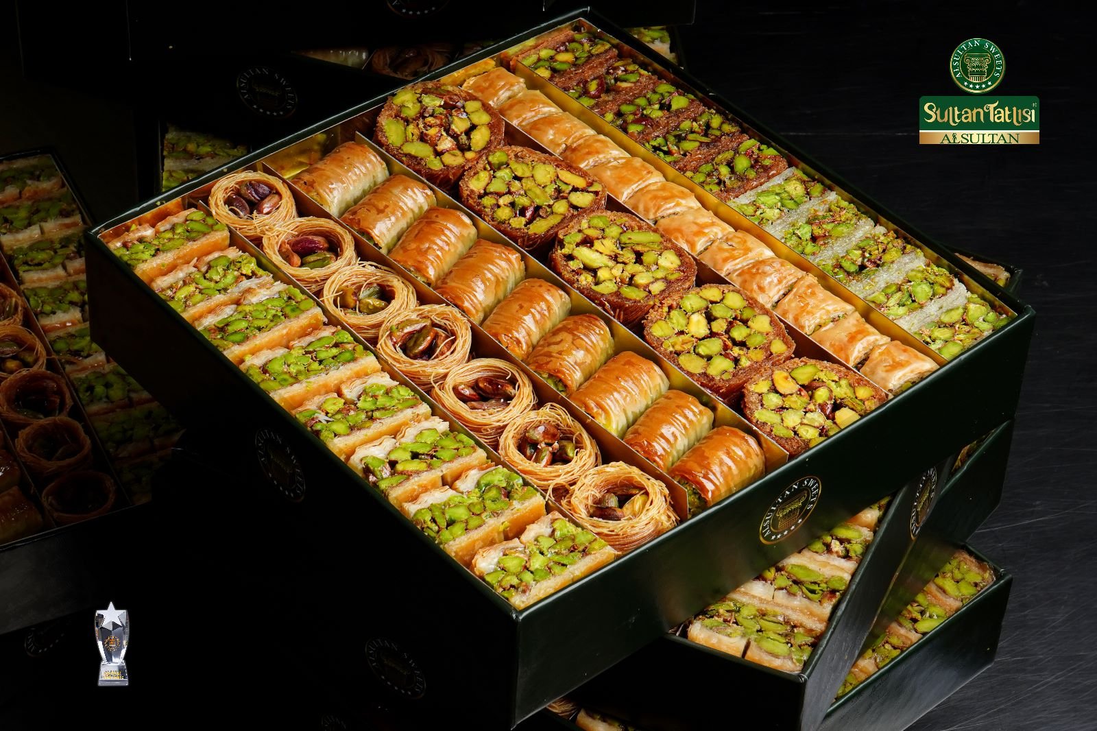 حلو عربي مشكل فساتق 1 كغ