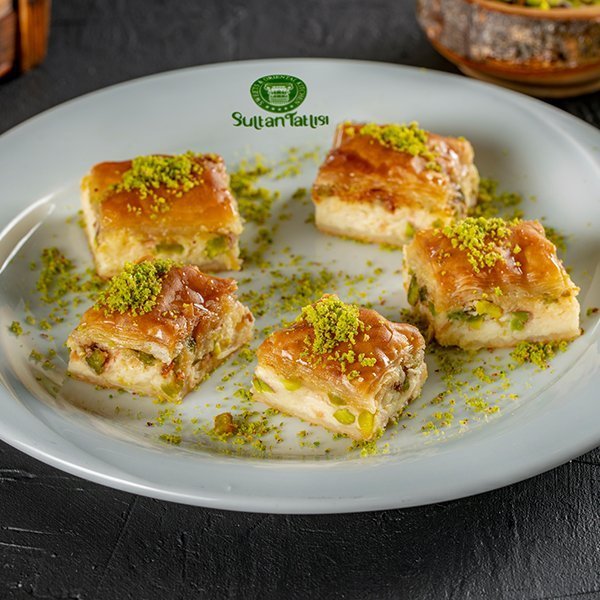 Kaymaklı Baklava